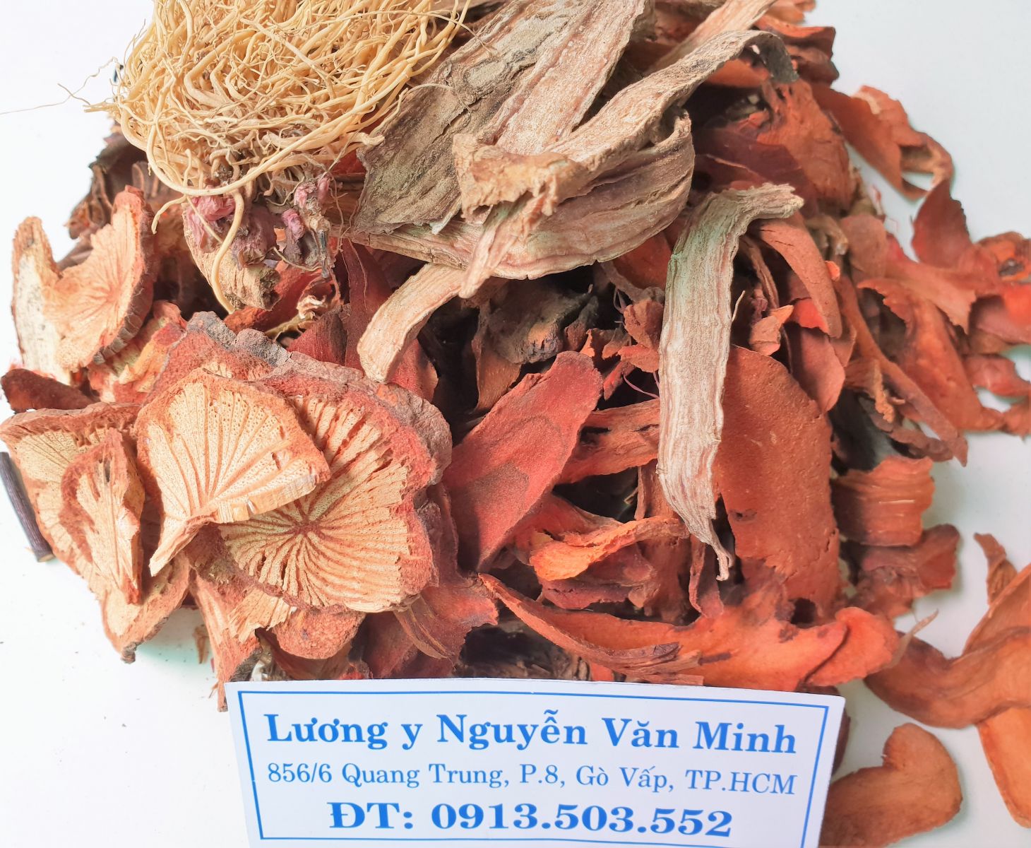 Bài thuốc đắp chữa thoát vị đĩa đệm