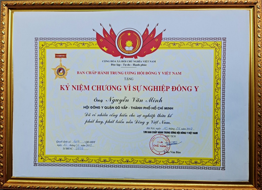 Chữa thoát vị đĩa đệm cho bác Tứ ở TP.HCM